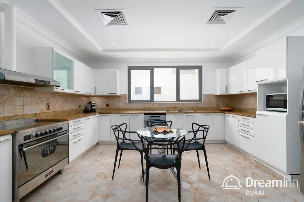 Dream Inn - Palm Island Retreat Villa Dubai United Arab Emirates